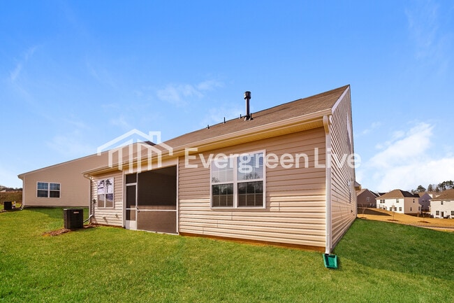 Building Photo - 6460 Fairfax Ct