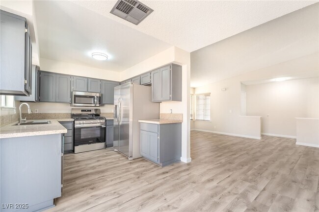 Building Photo - 603 Carleton Dr