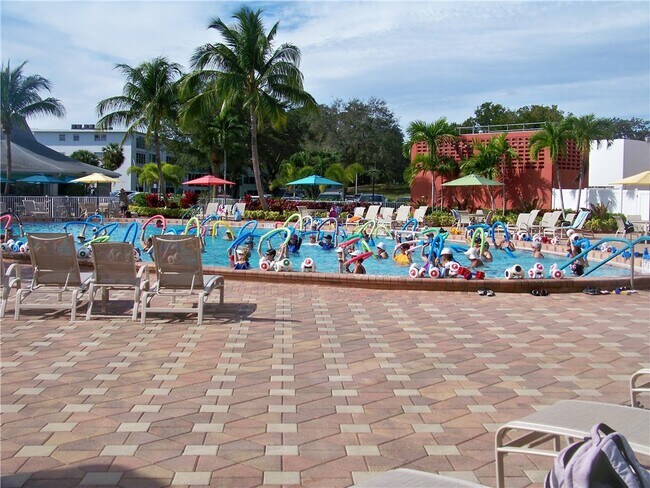 Building Photo - 9500 S Ocean Dr