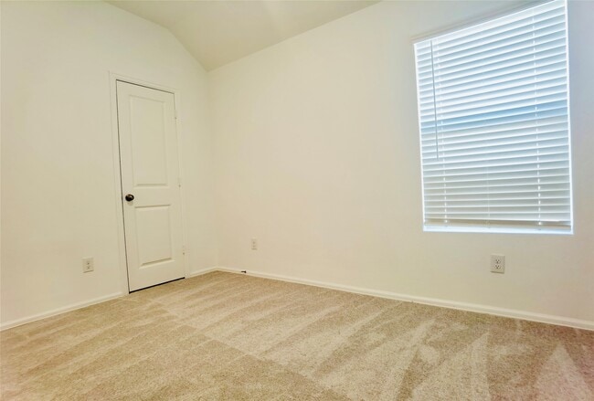 Building Photo - 5523 Knox Lndg Dr