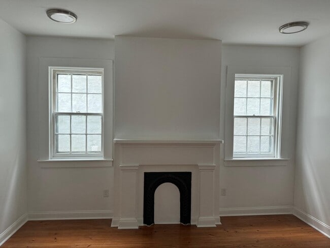 Building Photo - 511 W Marshall St