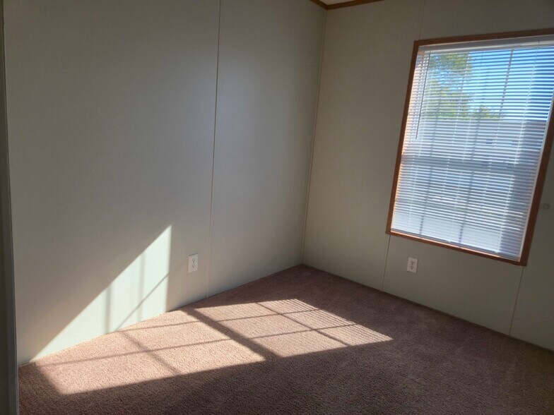 Building Photo - 3510 N 9th St