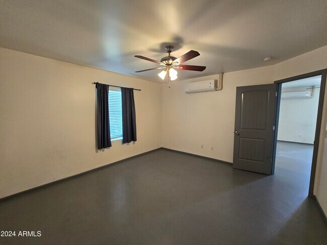 Building Photo - 2302 N 36th St
