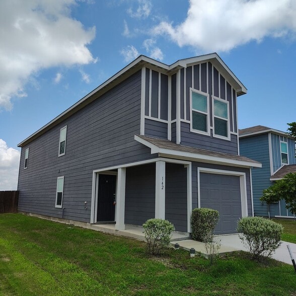 Building Photo - 142 Plumcove Dr