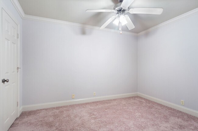 Building Photo - Downtown 1BR 1BA RIverview Unit 223