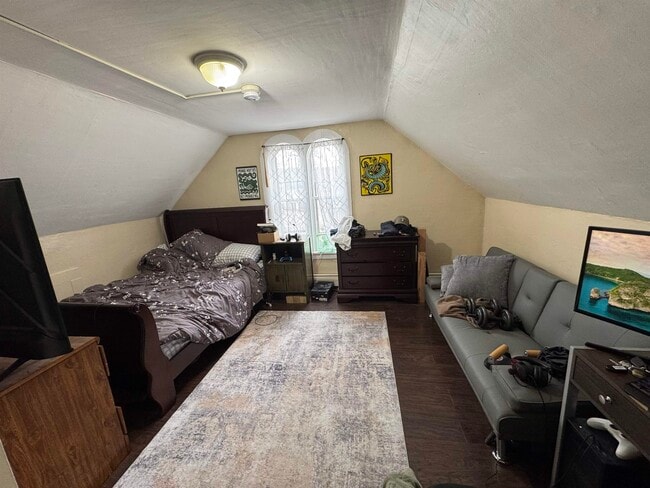 Building Photo - 154 Washington St