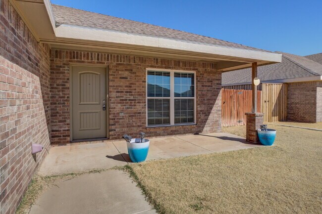 Building Photo - Wonderful 3 Bed 2 Bath in Willow Bend!