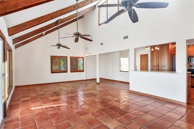 Building Photo - 3601 Coquina Key Dr SE