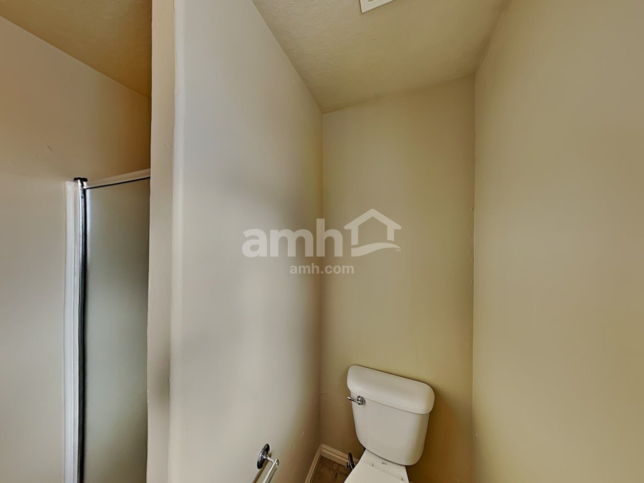 Building Photo - 2262 E 2900 N