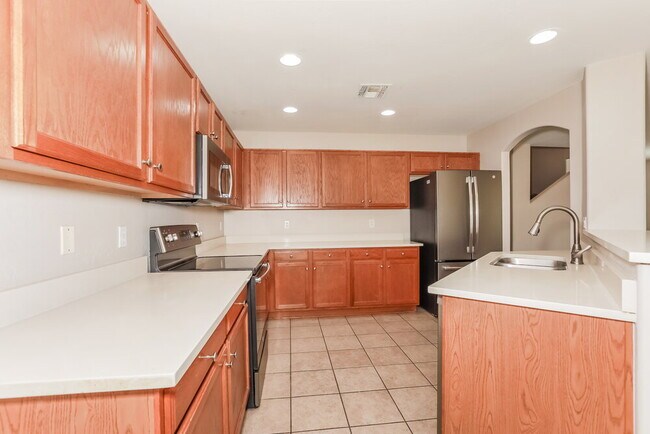 Building Photo - 31254 N Blackfoot Dr