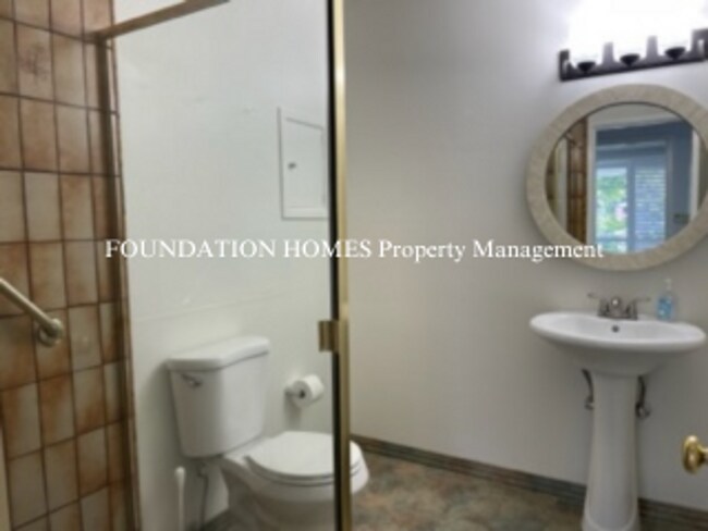 Building Photo - Penthouse Living on the Water, Mill Valley's Best-Kept Secret - Pool- Tennis - FOUNDATION