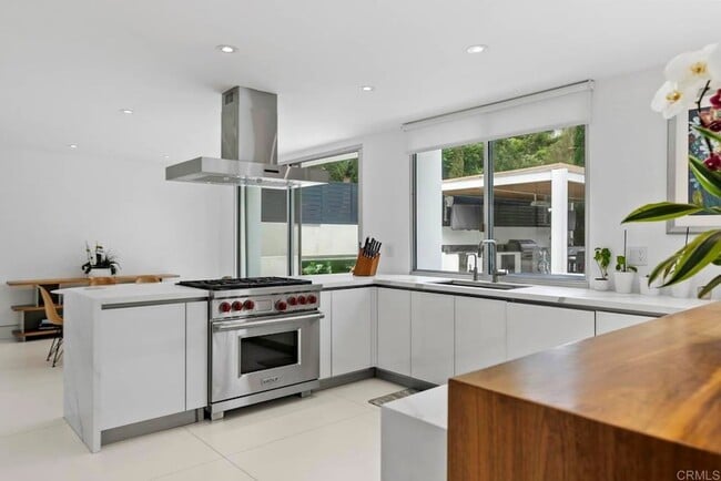 Building Photo - 7713 Esterel Dr