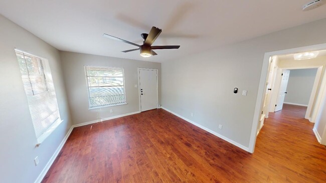 Building Photo - W. Terrace Drive 3115