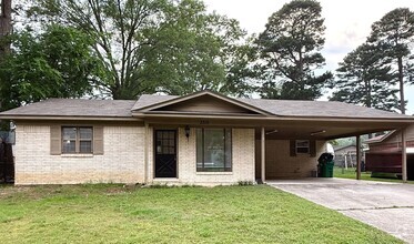 Building Photo - Beautiful House for Rent