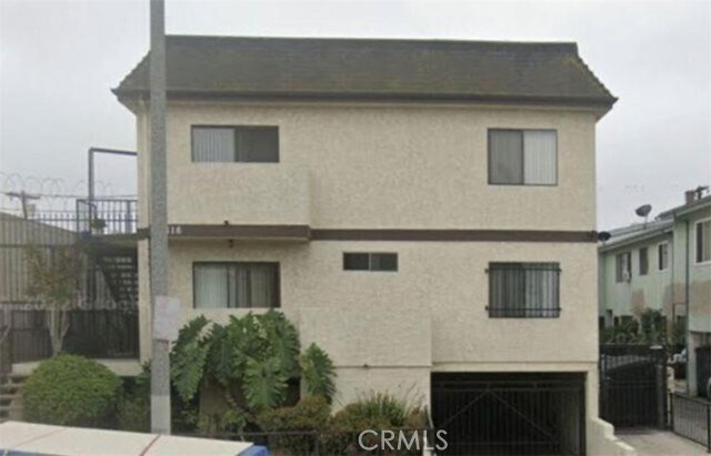 Building Photo - 4816 Rosewood Ave
