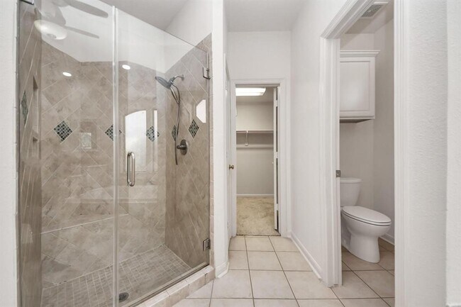Building Photo - 6423 Middlelake Ct