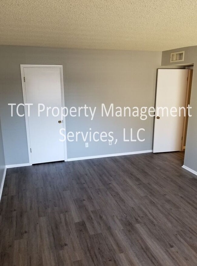 Building Photo - Adorably Updated Patio Home near Old Town Scottsdale