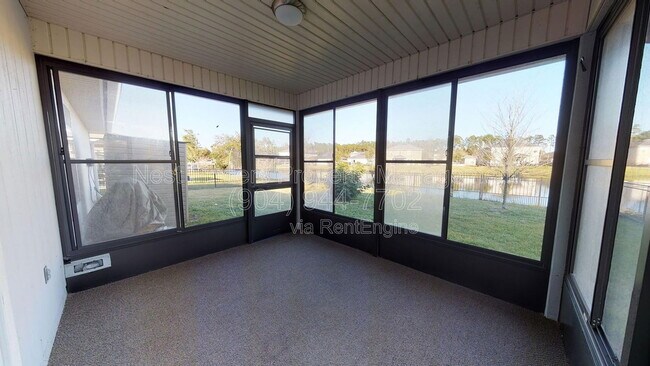 Building Photo - 517 S Aberdeenshire Dr