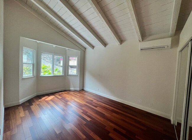 Building Photo - Beautiful 3BD/2BA Hawaii Kai Home | 2-Car Garage | Mountainside Setting