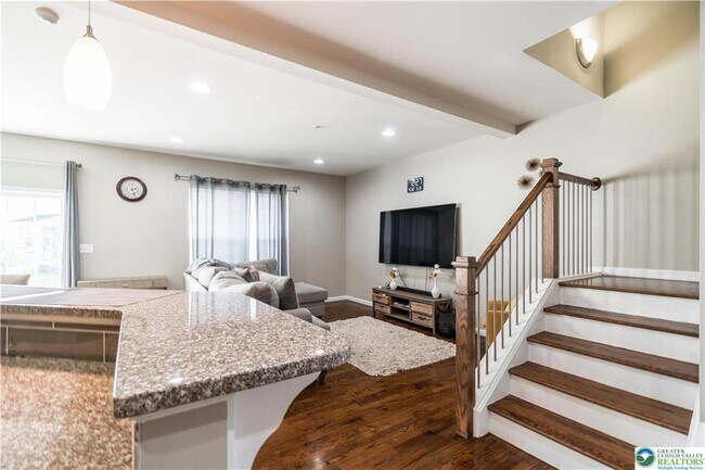 Building Photo - 5136 Dogwood Trail