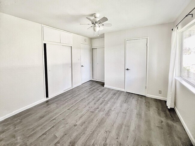 Building Photo - 2152 Athene Dr