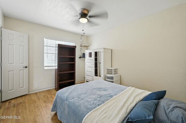 Building Photo - 4505 Pershing Dr