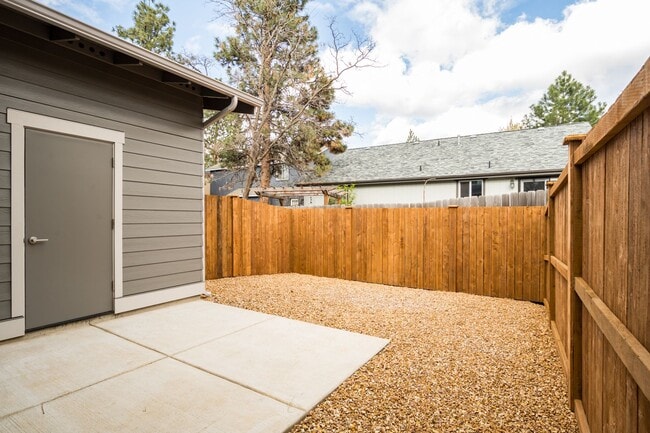 Building Photo - Brand New 3 Bed Townhome - Half Month Rent Credit!
