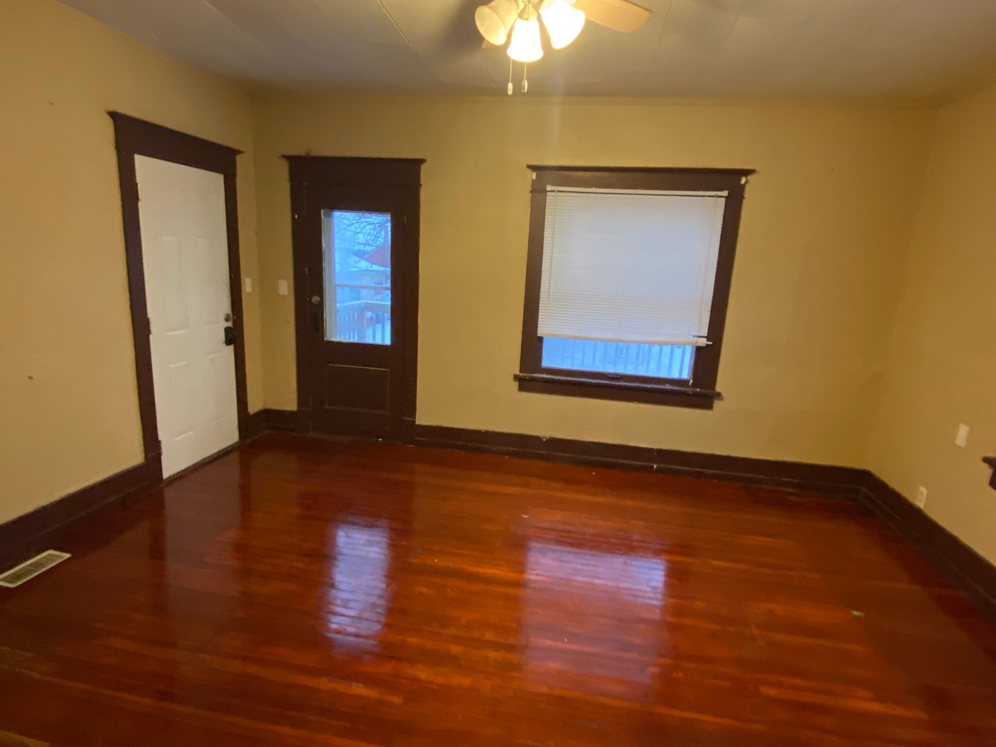 Living Room - 313 S 3rd St