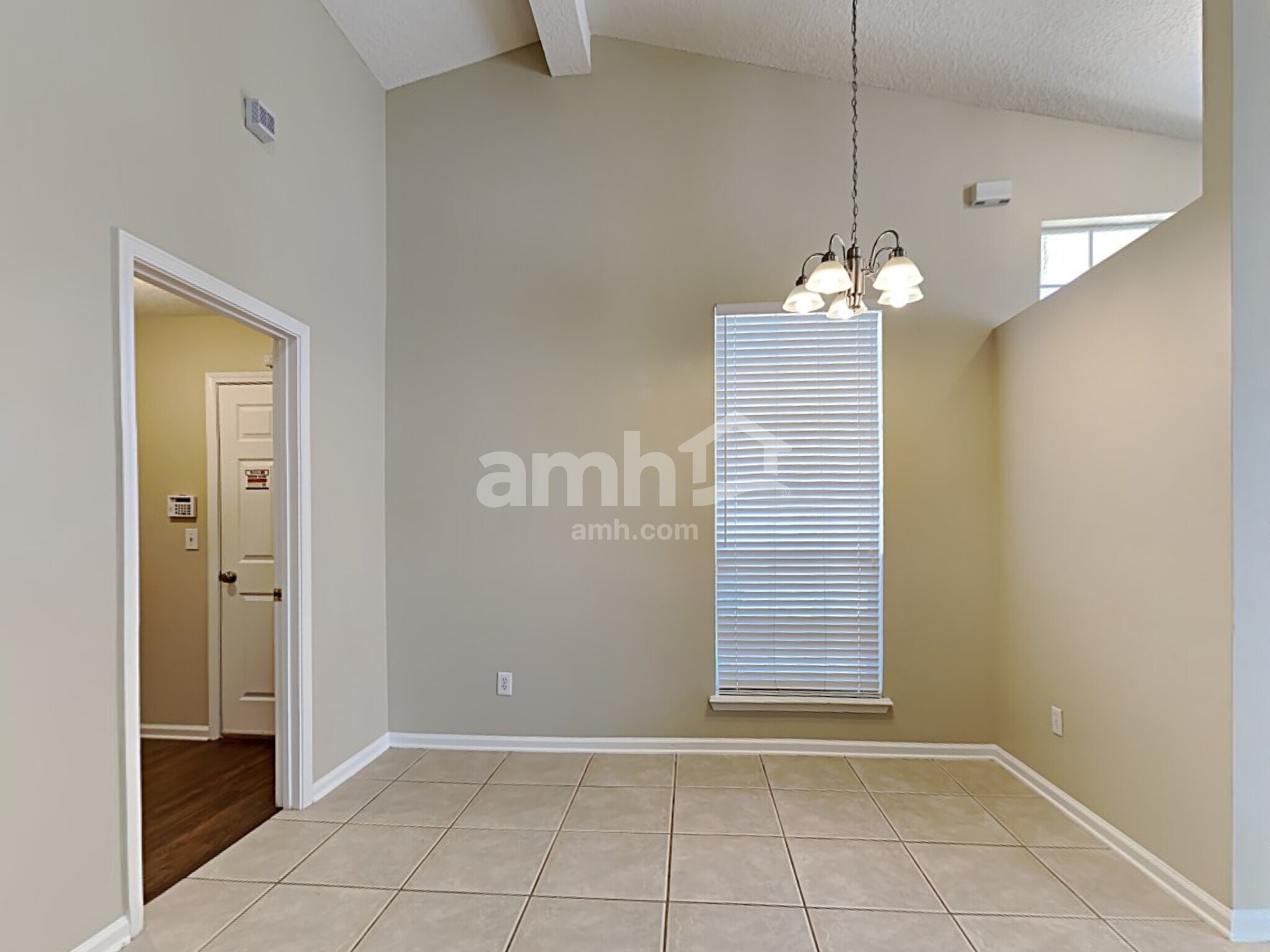 Building Photo - 386 Stonehurst Pky