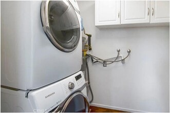 Building Photo - 74 Corniche Dr