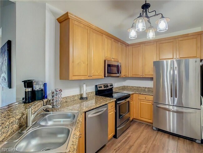 Building Photo - 1807 Concordia Lake Cir