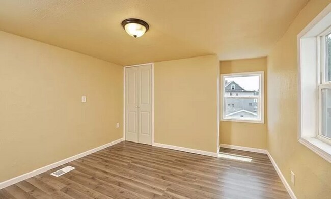 Building Photo - 10 E Berkeley St