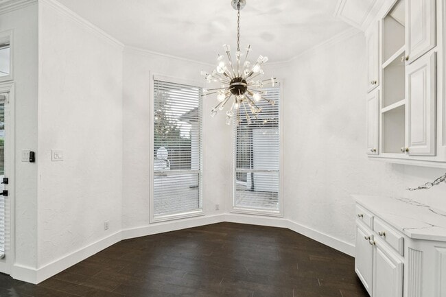 Building Photo - 7204 Pebble Hill Dr