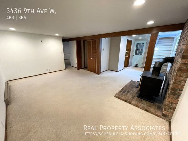 Building Photo - 3436 9th Ave W