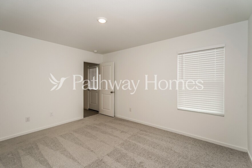 Building Photo - 3136 Tokara St