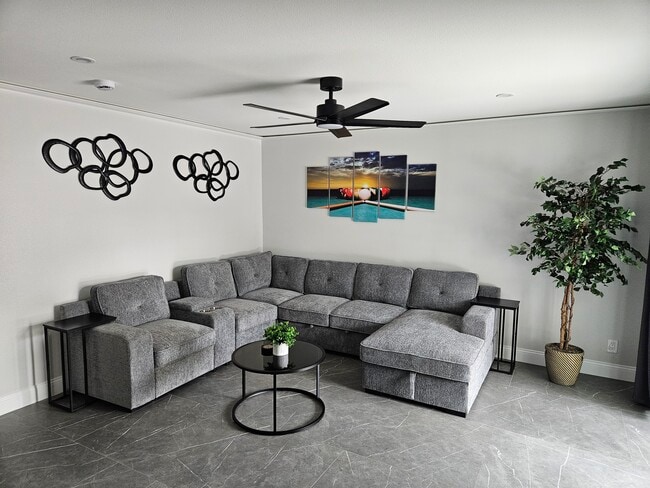 Building Photo - 8797 Rose Way