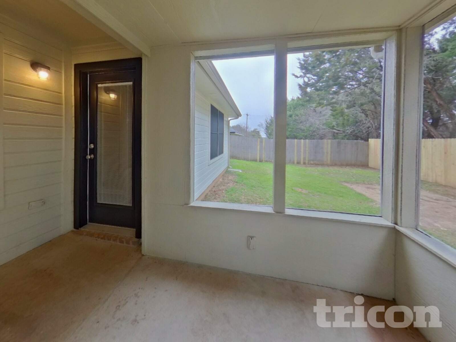 Building Photo - 804 Rambling Ct