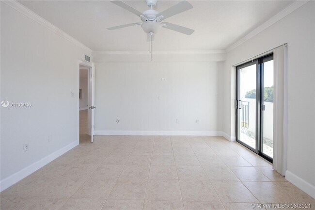 Building Photo - 6901 Edgewater Dr