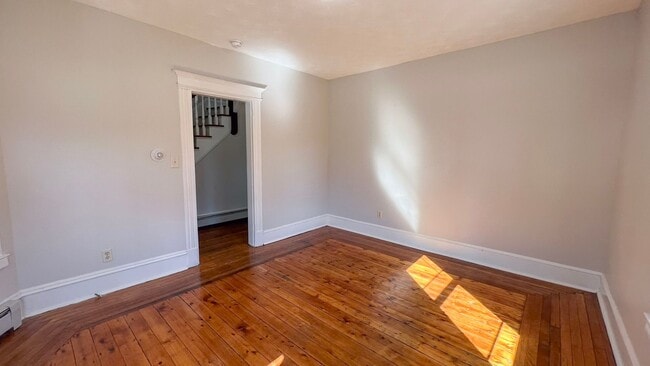 Building Photo - Remodeled Single Family House