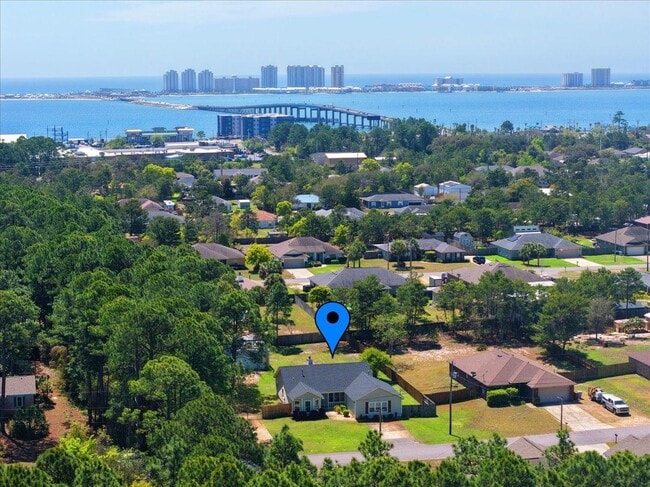 Building Photo - 8665 El Paseo St