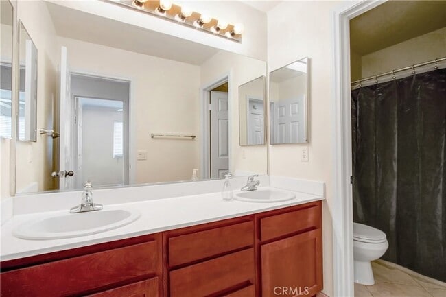 Building Photo - 33561 Cedar Creek Ln