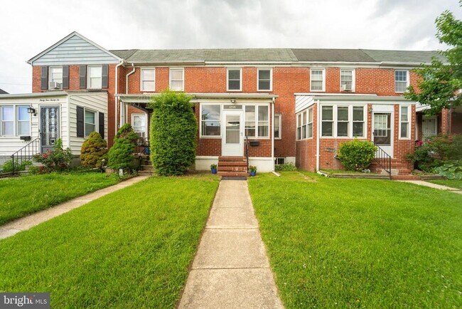 Building Photo - 3422 Dunran Rd