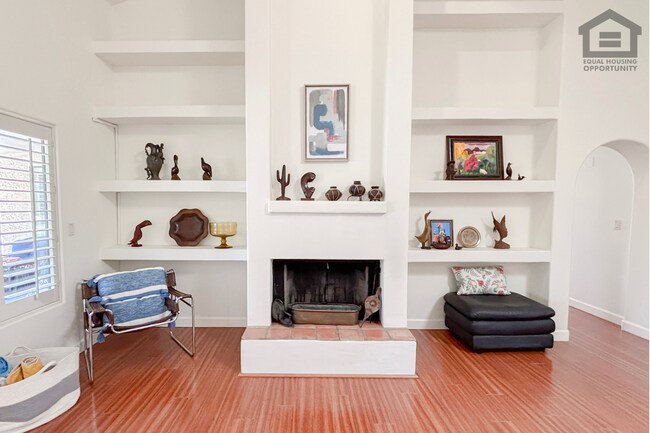 Building Photo - 3Bed/2Bath Furnished Home w/Stunning Backyard! Ready for Immediate Move-In! – POOL!