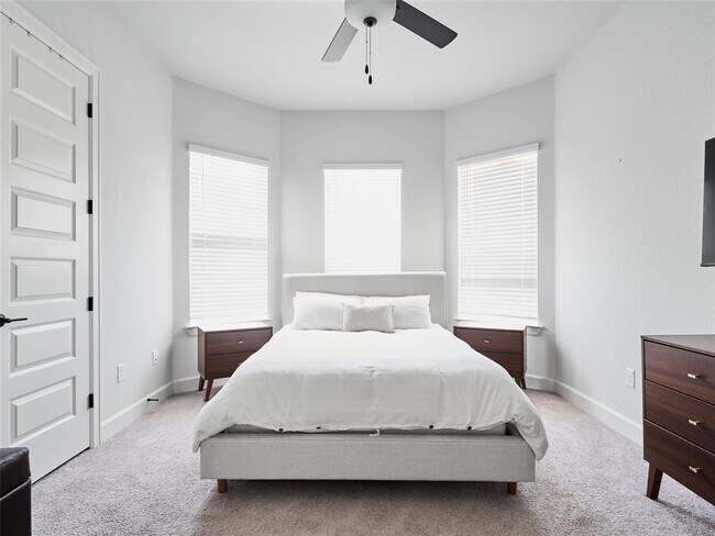 Building Photo - 4707 Sea Salt Dr