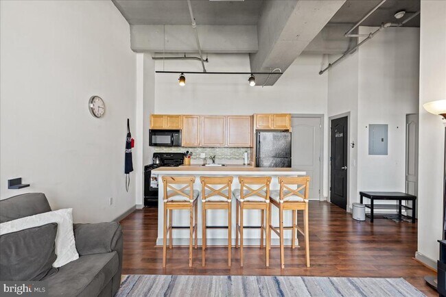 Building Photo - 511 N Broad St