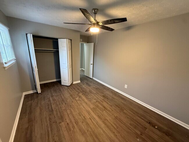 Building Photo - 3705 Crosby Dr