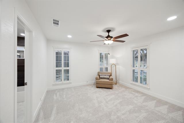 Building Photo - 6260 Emeraldwood Pl