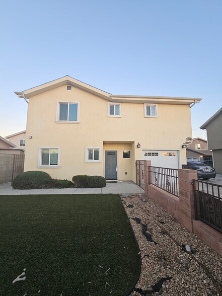 Building Photo - 7544 Denny Ave