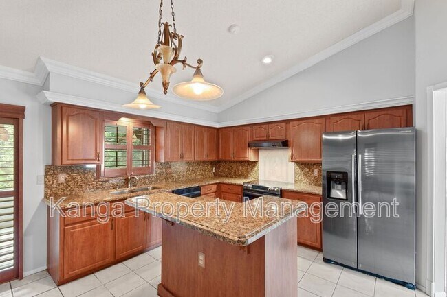 Building Photo - 4105 Shelley Rd S