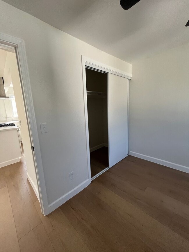 Building Photo - Beautifully Remodeled 2 Bed / 1 Bath Home in Orange